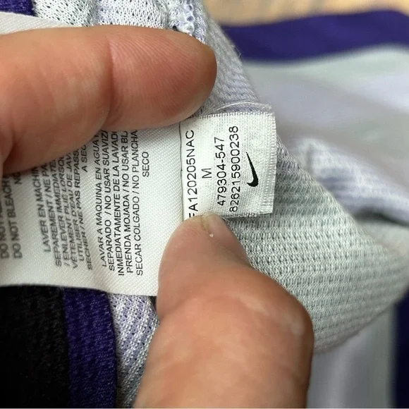 Nike authentic Fly emirates soccer tee - Picture 3 of 8